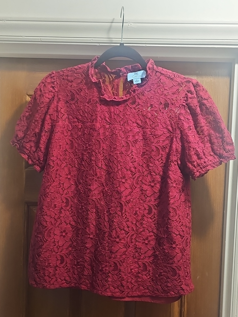 CeCe Red Floral Lace Short Puff Sleeve Blouse Size S